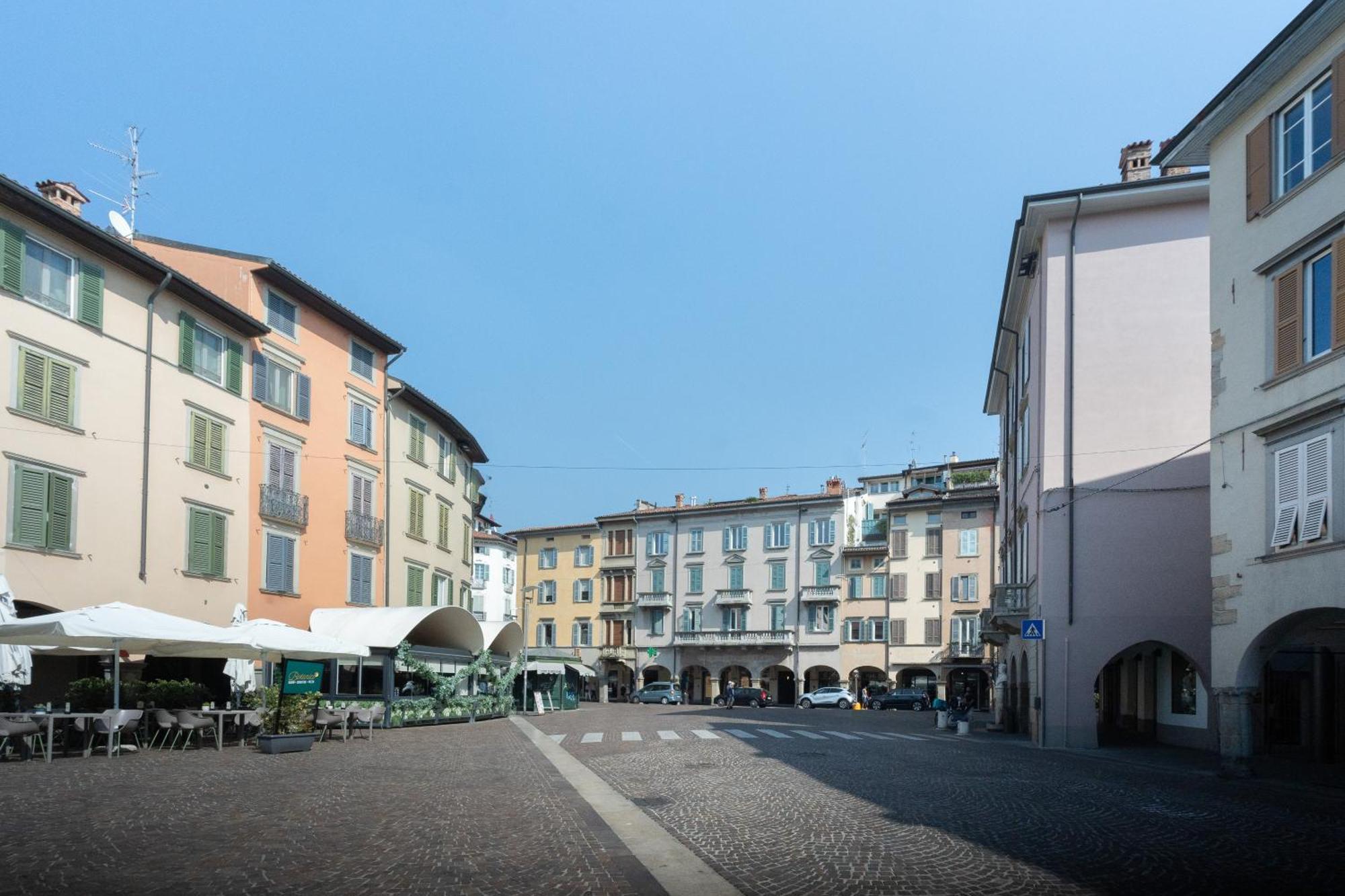 Al Donni Aircon City Center Bergamo Exterior foto