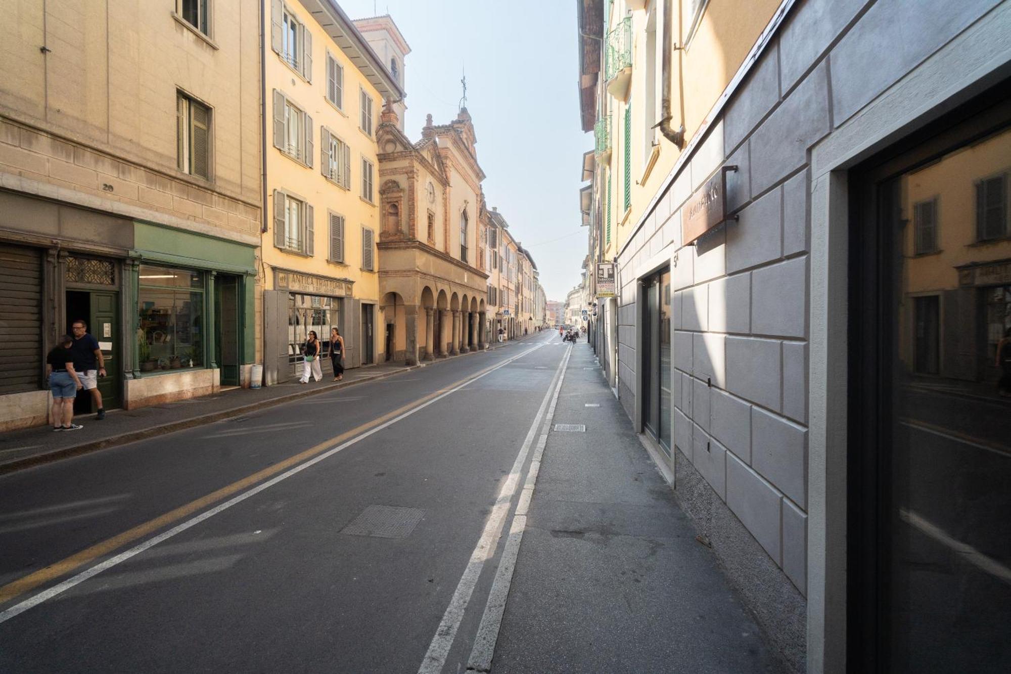 Al Donni Aircon City Center Bergamo Exterior foto