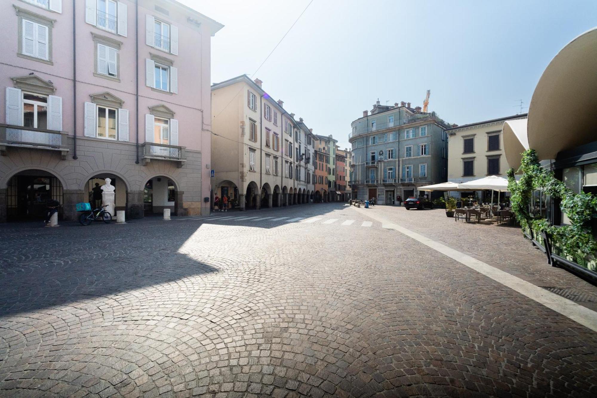 Al Donni Aircon City Center Bergamo Exterior foto
